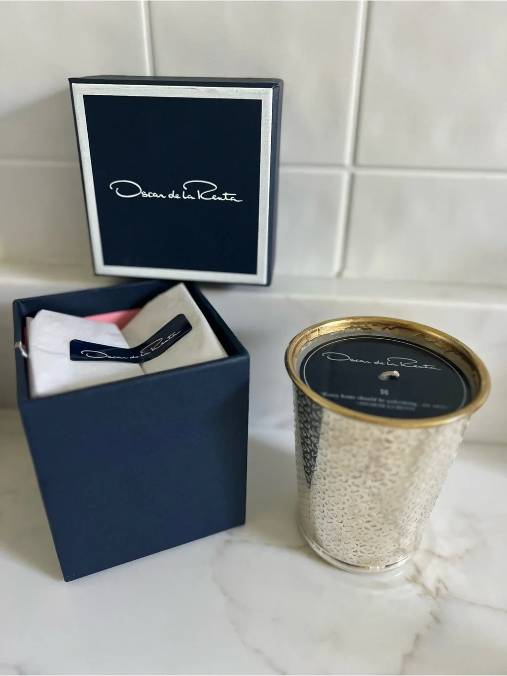 NIB Oscar de la Renta Orange Clove Holiday Candle - 10.5oz